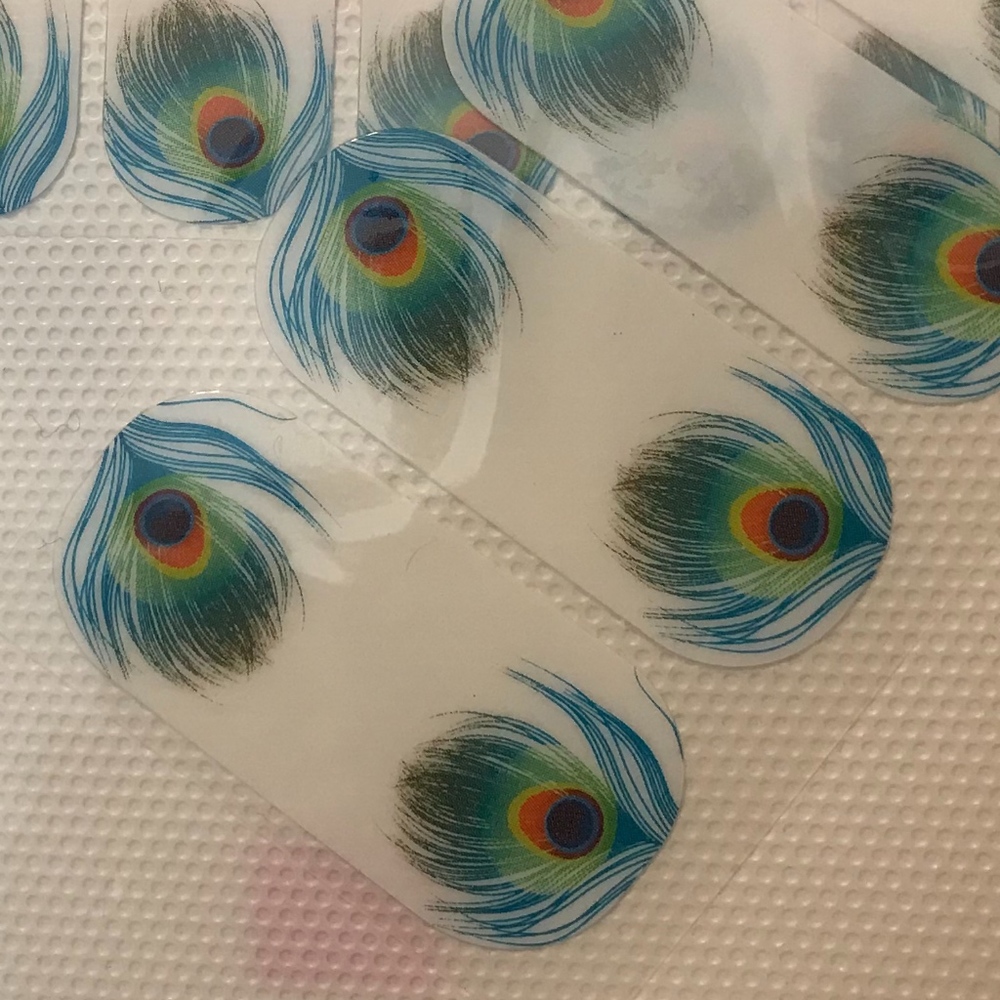 Jamberry - Shake Your Tail Feather